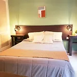 Namaste Hotel&Suites
